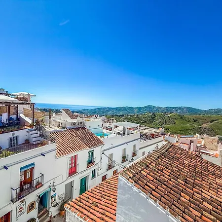 2 Bedroom House With Roof Terrace In The Beautiful Village Of *