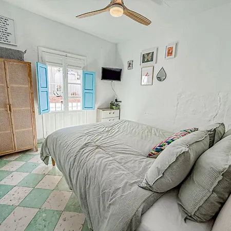 2 Bedroom House With Roof Terrace In The Beautiful Village Of Frigiliana