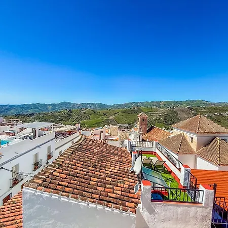 2 Bedroom House With Roof Terrace In The Beautiful Village Of *