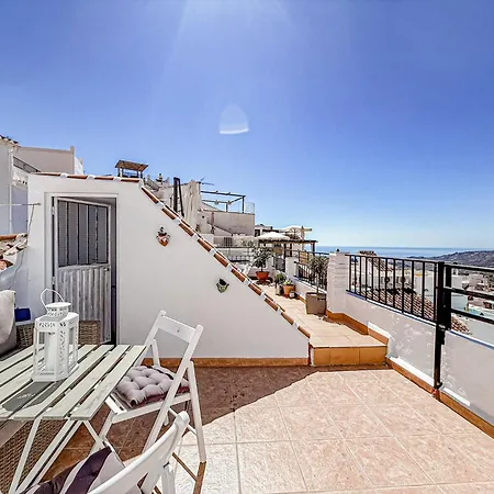 2 Bedroom House With Roof Terrace In The Beautiful Village Of Holiday home *