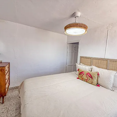 2 Bedroom House With Roof Terrace In The Beautiful Village Of *