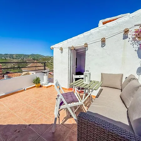 2 Bedroom House With Roof Terrace In The Beautiful Village Of