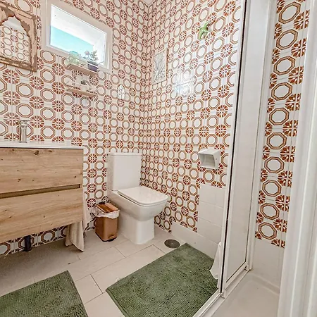 2 Bedroom House With Roof Terrace In The Beautiful Village Of Holiday home *